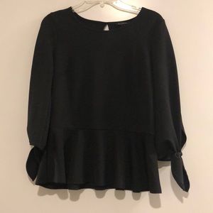 Cute black 3/4 sleeved blouse